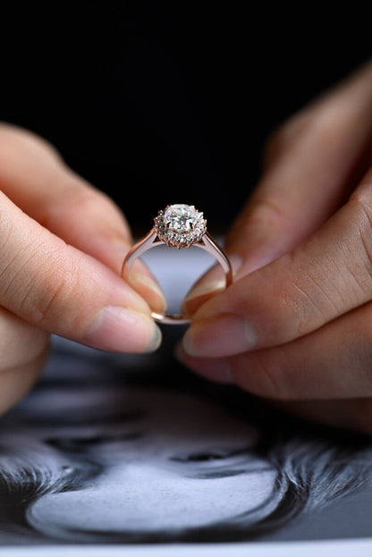 Stunning 1.0 - 2.0 CT Oval Moissanite Engagement Ring with Halo Design 4