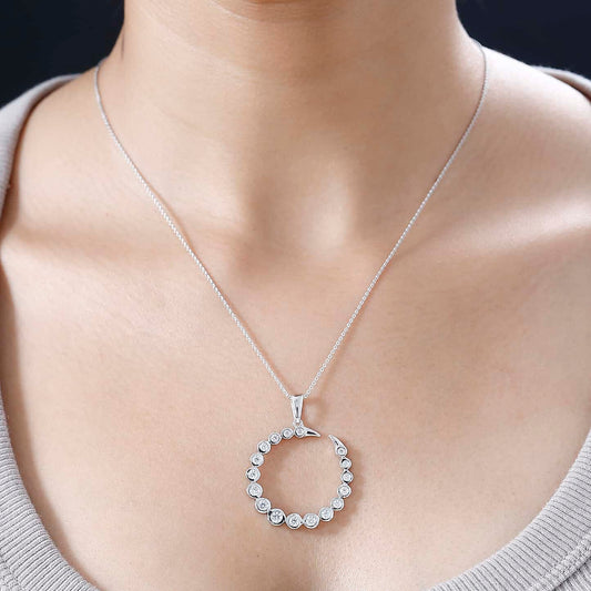Round Cut Cubic Zirconia in 925 Sterling Silver Necklace 2