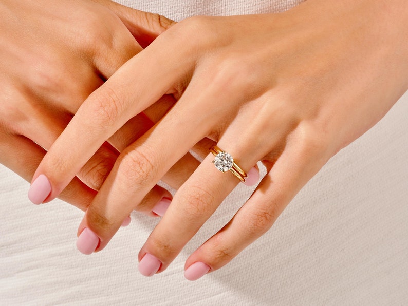 1.50 CT Round Cut Moissanite Bridal Ring Set with Plain Wedding Bands 6
