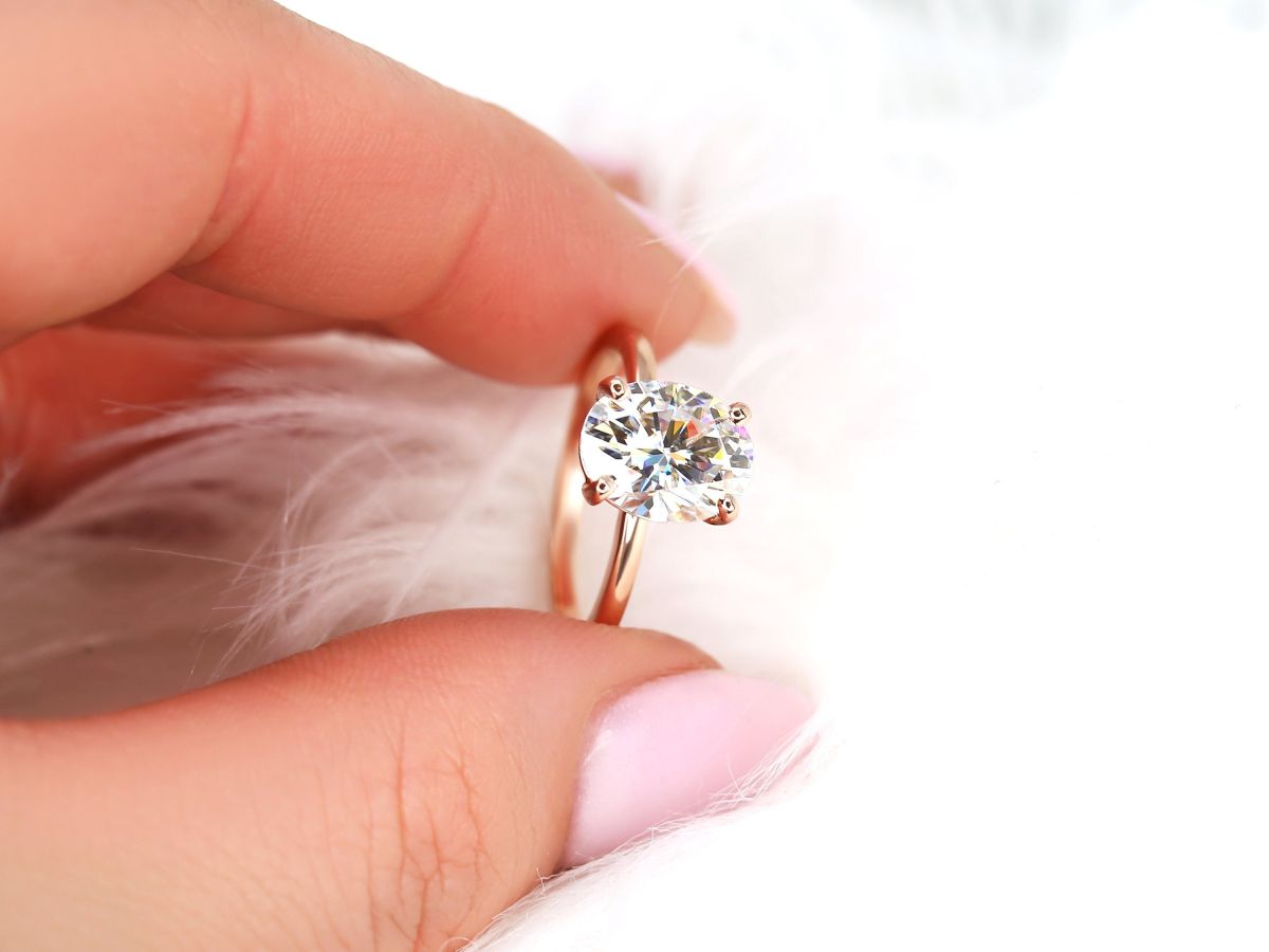 Stunning 3 CT Oval Moissanite Engagement Ring with Solitaire Design 6