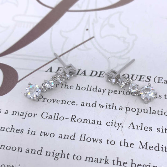 Round Cut Cubic Zirconia in 925 Sterling Silver Earrings 2