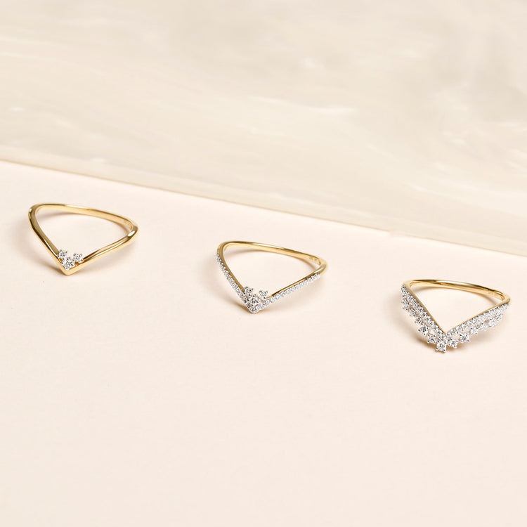 Stunning 0.22 TCW Round Moissanite Stones Curved Wedding Bands 10