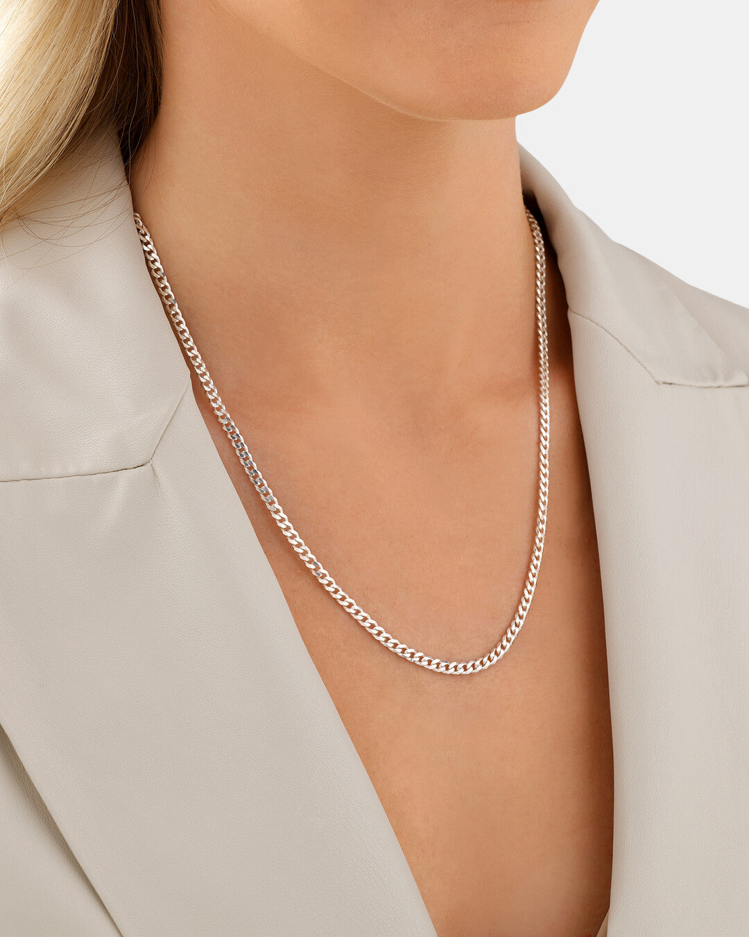 Round Cut Cubic Zirconia in 925 Sterling Silver Necklace 5