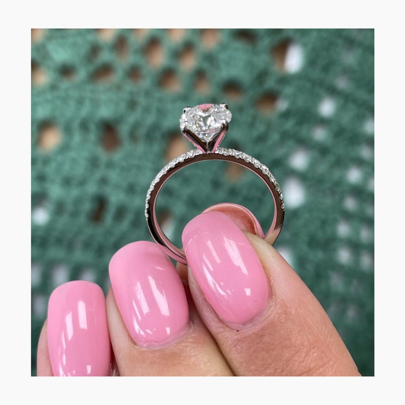 Stunning 1.0 CT Round Shape Moissanite Engagement Ring with Pave Design 7