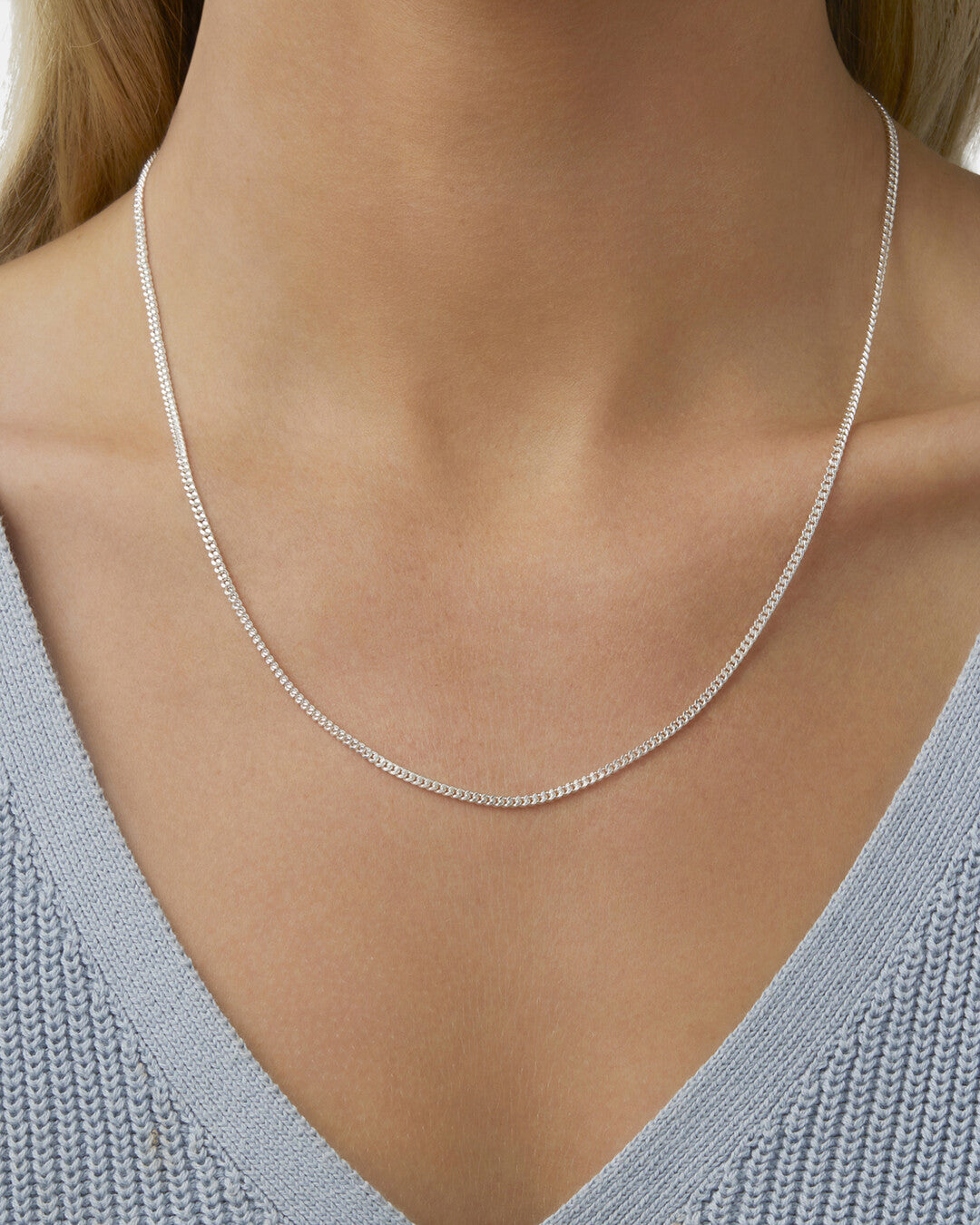 Round Cut Cubic Zirconia in 925 Sterling Silver Necklace 4