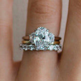 Oval Cut Three Stone Style Cubic Zirconia in 925 Sterling Silver Ring 4