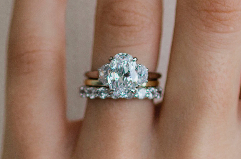 Oval Cut Three Stone Style Cubic Zirconia in 925 Sterling Silver Ring 4