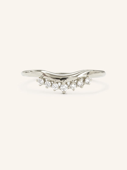 Stunning 0.3 TCW Round Moissanite Stones Curved Wedding Band 3