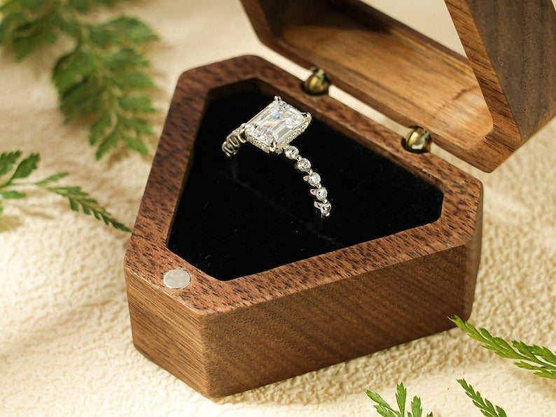 Stunning 1.0 - 2.0 CT Emerald Moissanite Engagement Ring with Hidden Halo Design 4