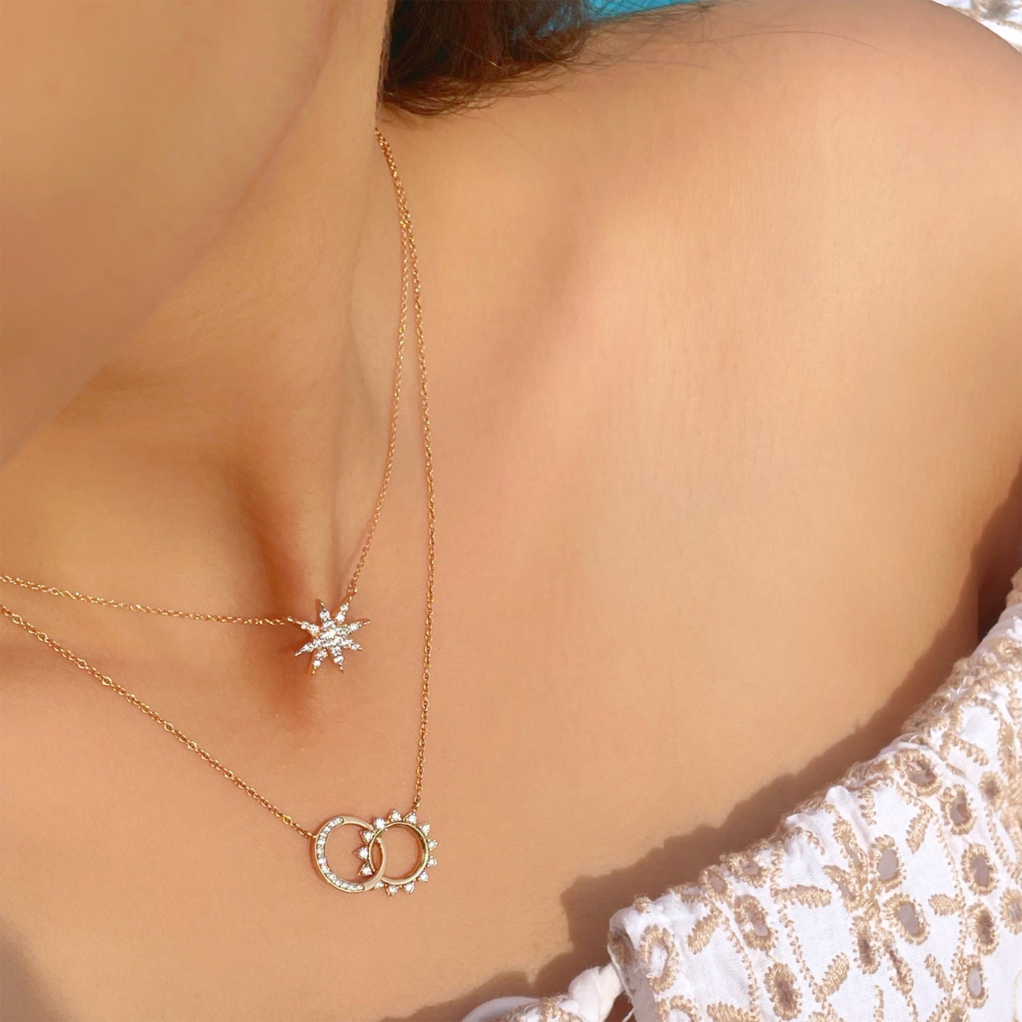 0.30 TCW Round Moissanite Diamond Star Pendant Necklace in Solid Gold 4