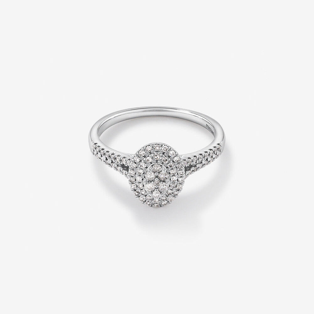 Stunning 0.30 TCW Round Moissanite Engagement Ring with Cluster Design 1