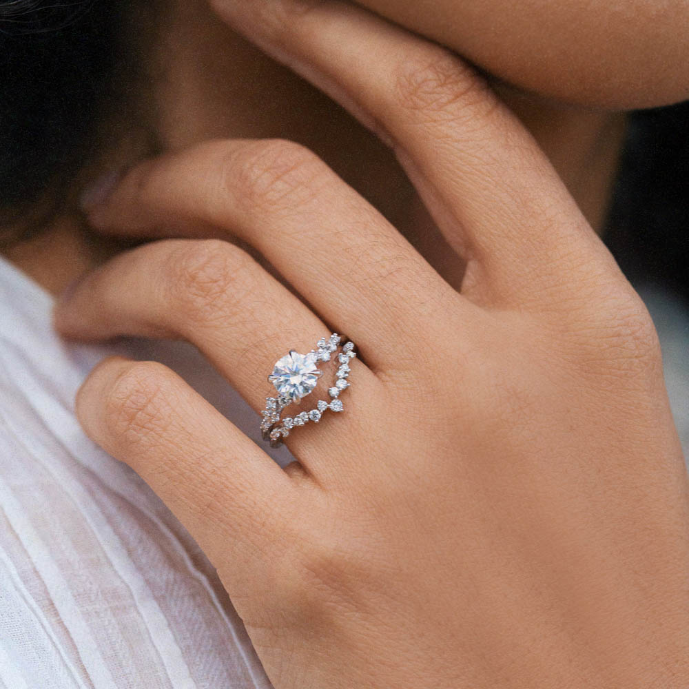 Stunning 1.0- 2.0 CT Round Moissanite Engagement Ring with Cluster Design 12