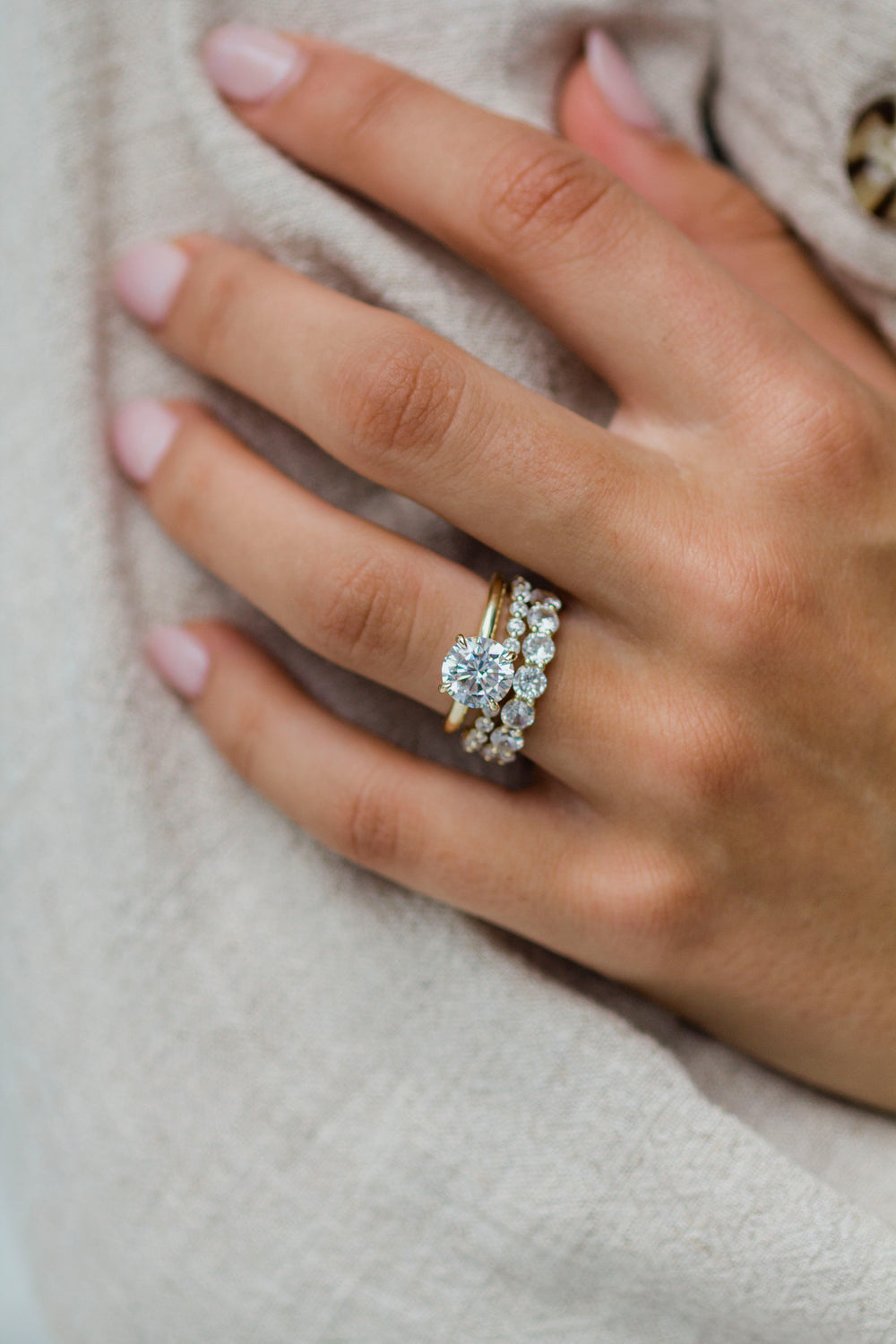 Round Cut Solitaire Style Cubic Zirconia in 925 Sterling Silver Ring 4