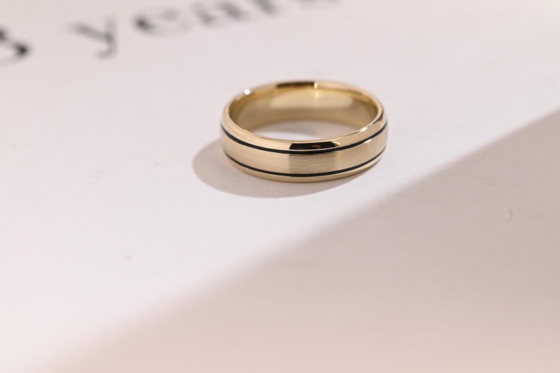 Delicate Men's Wedding Band Satin Finished in Solid Gold 3