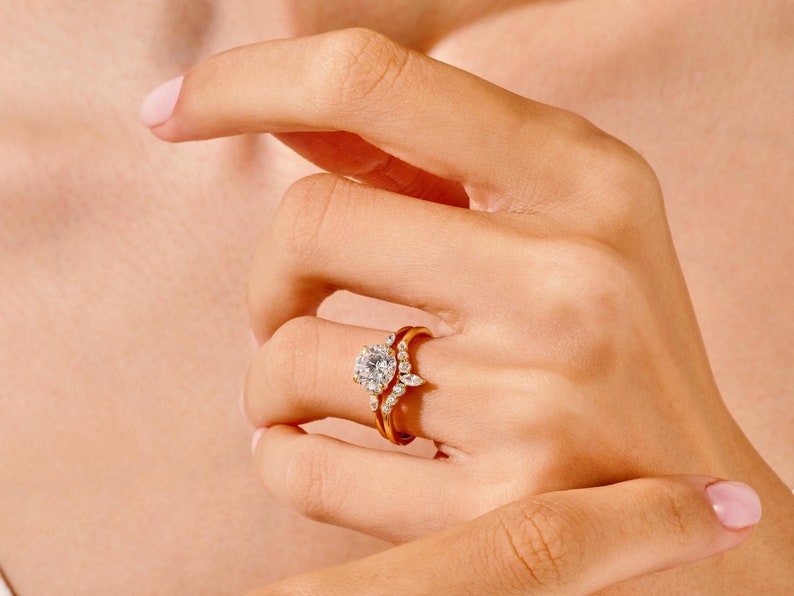 1.50 CT Round Cut Moissanite Cluster Bridal Ring Set with Round & Marquise Curved Wedding Bands 5
