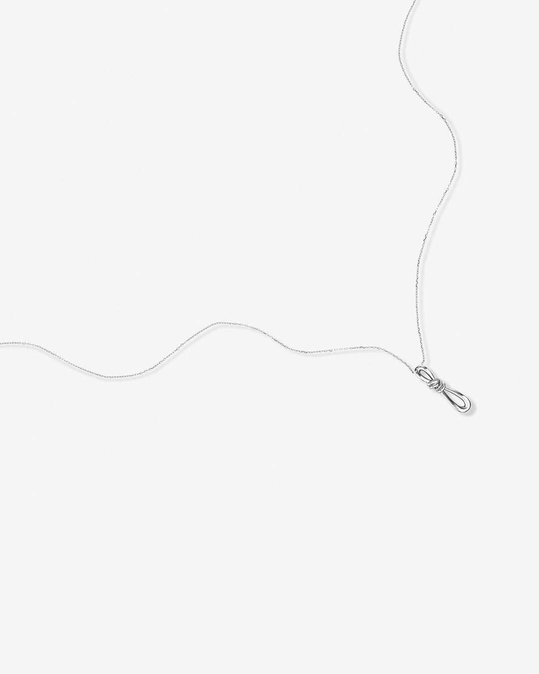 Round Cut Cubic Zirconia in 925 Sterling Silver Necklace 2