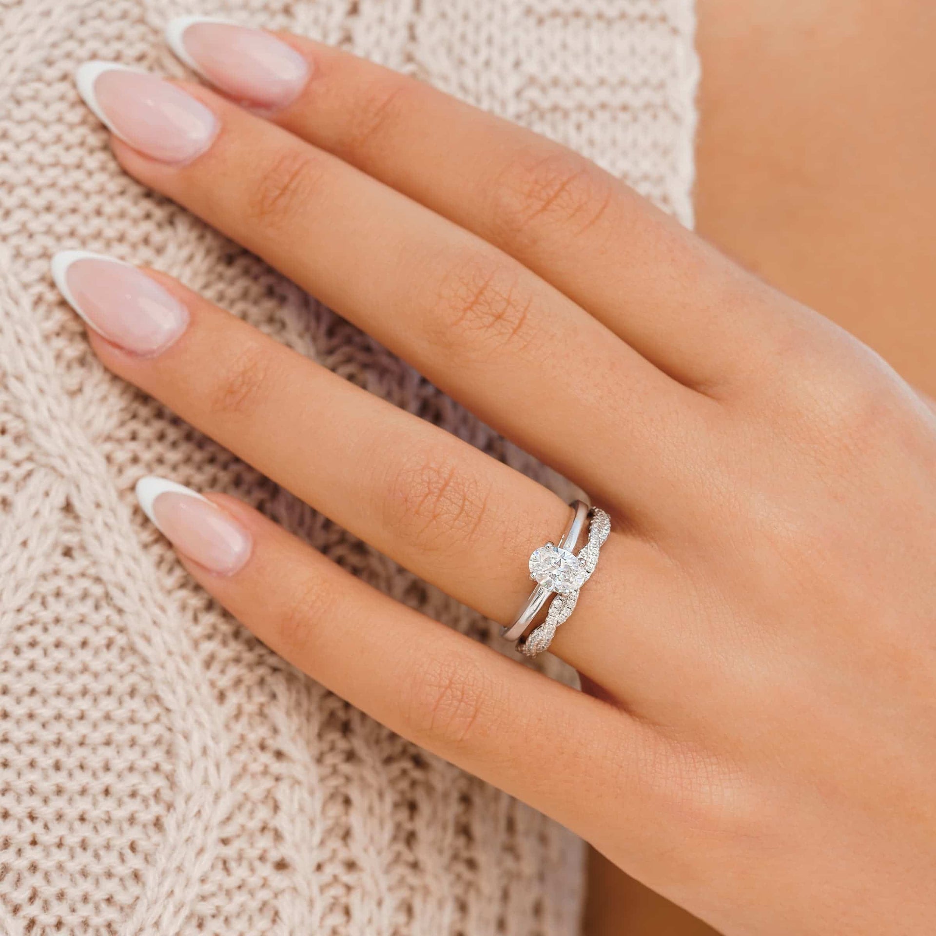 Stunning 1.0 CT Oval Moissanite Engagement Ring in Solitaire Design 5