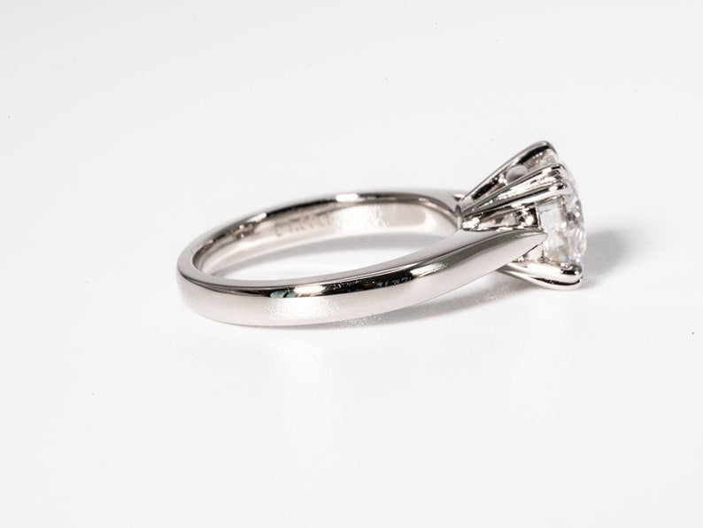 Stunning 2.0 CT Round Moissanite Solitaire Engagement Ring 5