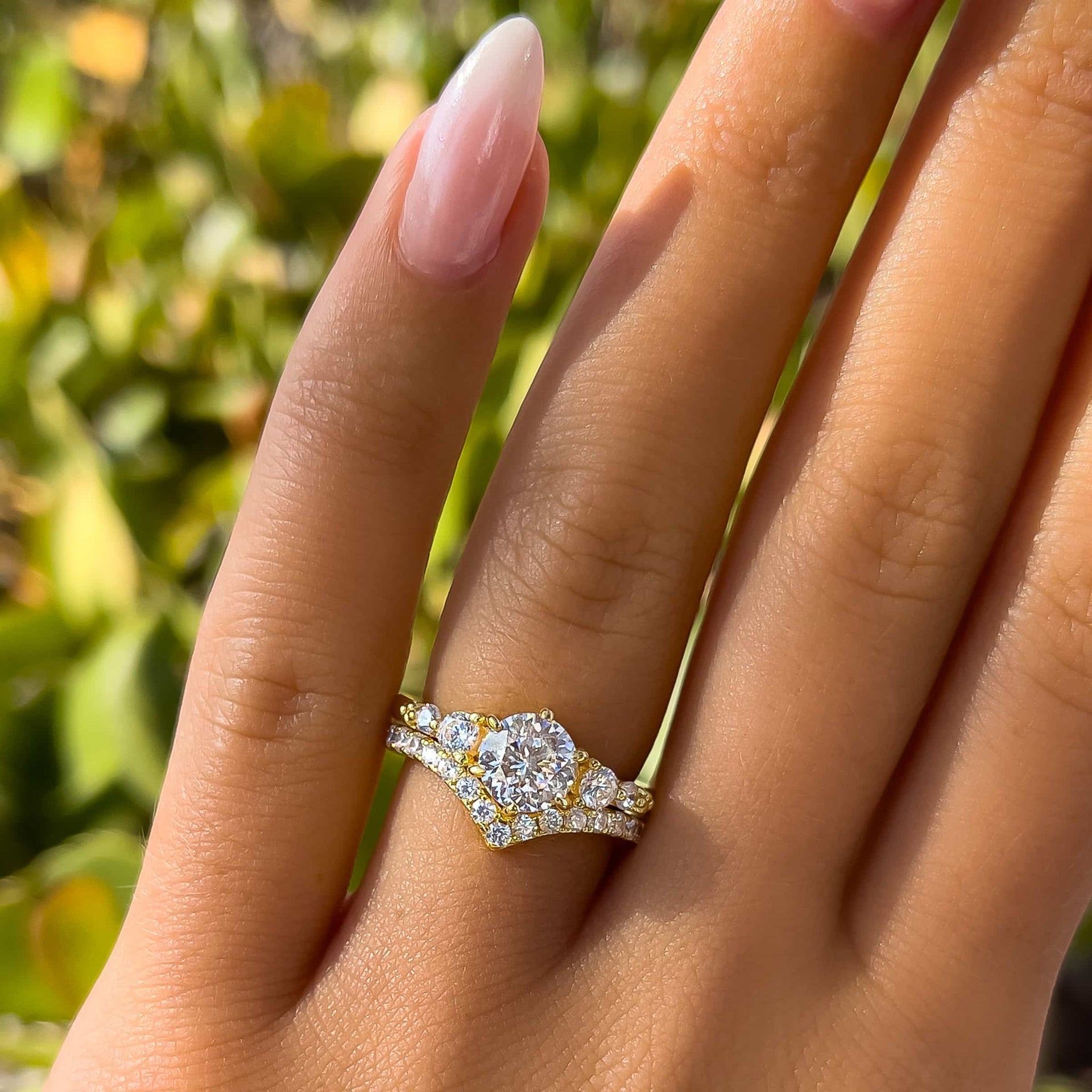 Stunning 1.25 CT Round Moissanite Engagement Ring in  Cluster Design 8