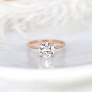 Stunning 2.0 CT Round Moissanite Engagement Ring with Solitaire Design