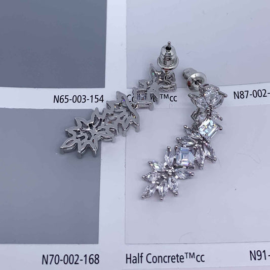 Round Cut Cubic Zirconia in 925 Sterling Silver Earrings 2
