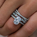 Round Cut Cubic Zirconia in 925 Sterling Silver Ring 3