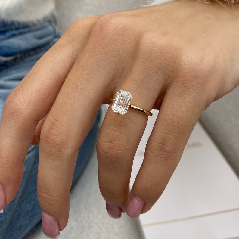 Stunning 3.0 CT Emerald Cut Moissanite Engagement Ring with Solitaire Design 4