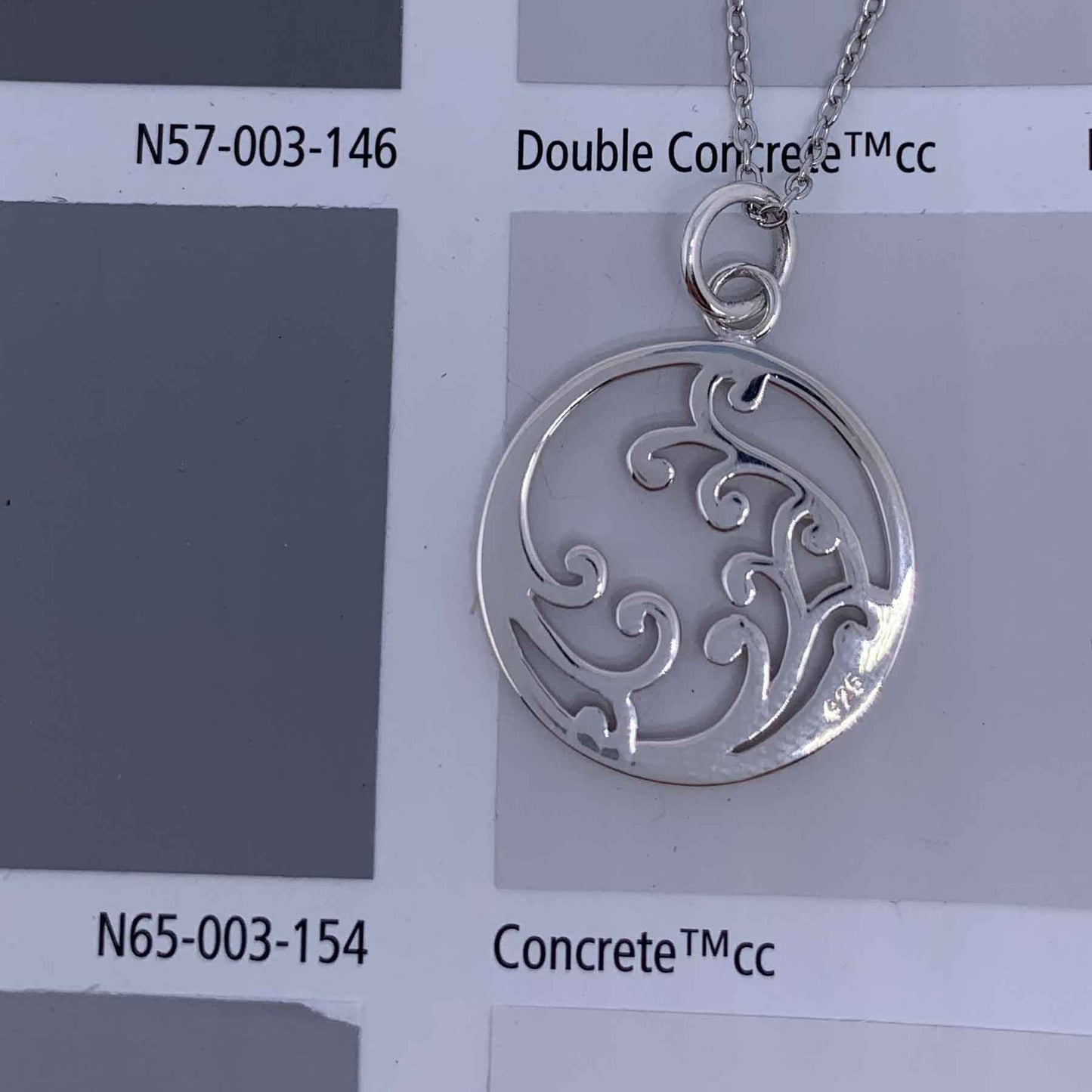 Round Cut Cubic Zirconia in 925 Sterling Silver Necklace 4