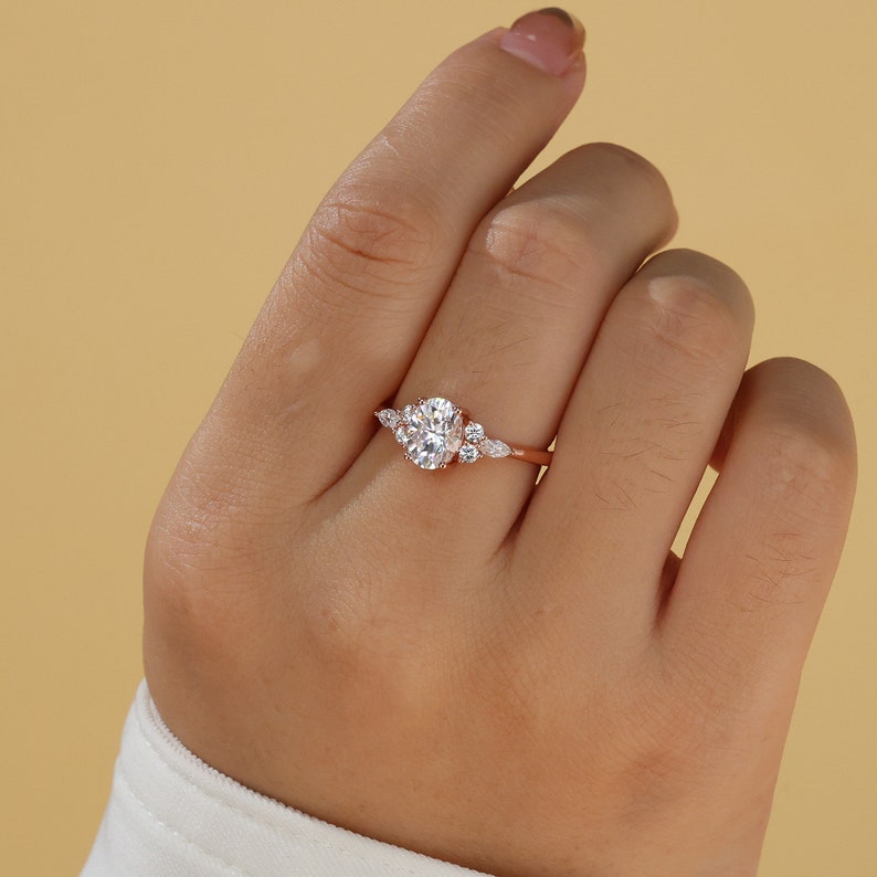 Stunning 2.0 CT Oval Cut Moissanite Engagement Ring with Cluster Design 4