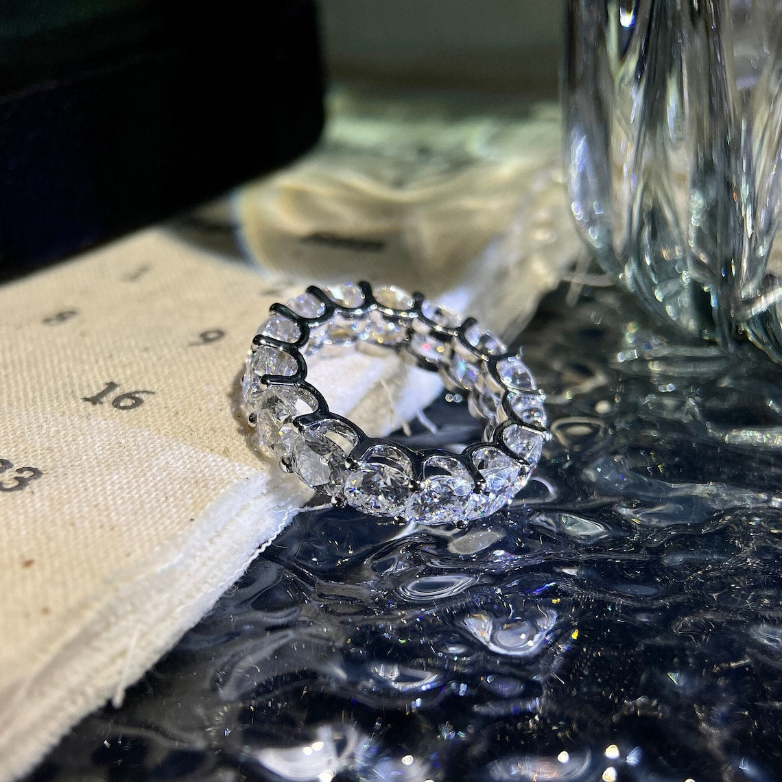 Stunning 2.0 CT Round Moissanite Stones Wedding Bands 8