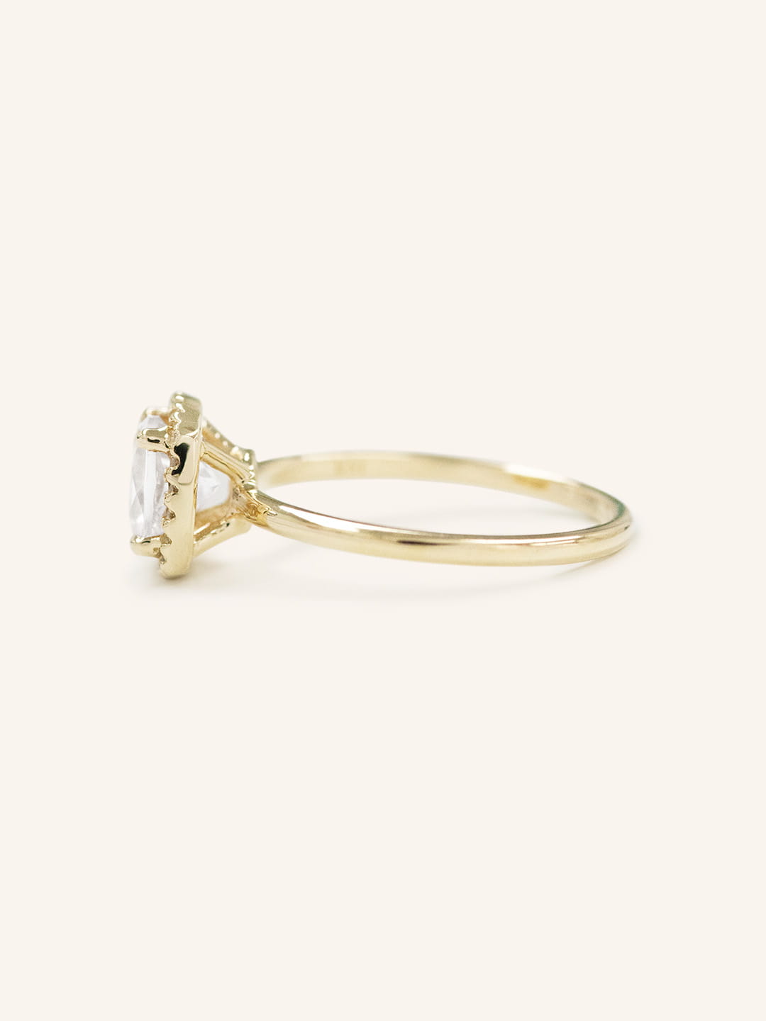 Stunning 1 CT Cushion Moissanite Engagement Ring With Halo Design 3