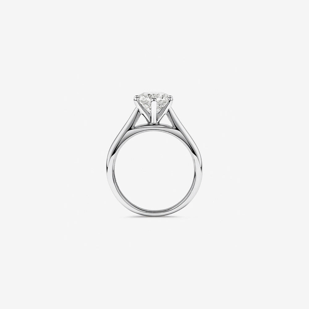Stunning 2.0 CT Round Moissanite in Solitaire Engagement Ring 2