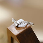 Stunning 0.5 CT Round Moissanite Stones V-Shaped Wedding Band 1