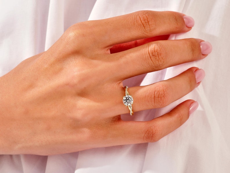 1.0 CT Round Cut Moissanite Twisted Pave Bridal Ring Set with Twisted Wedding Bands 4