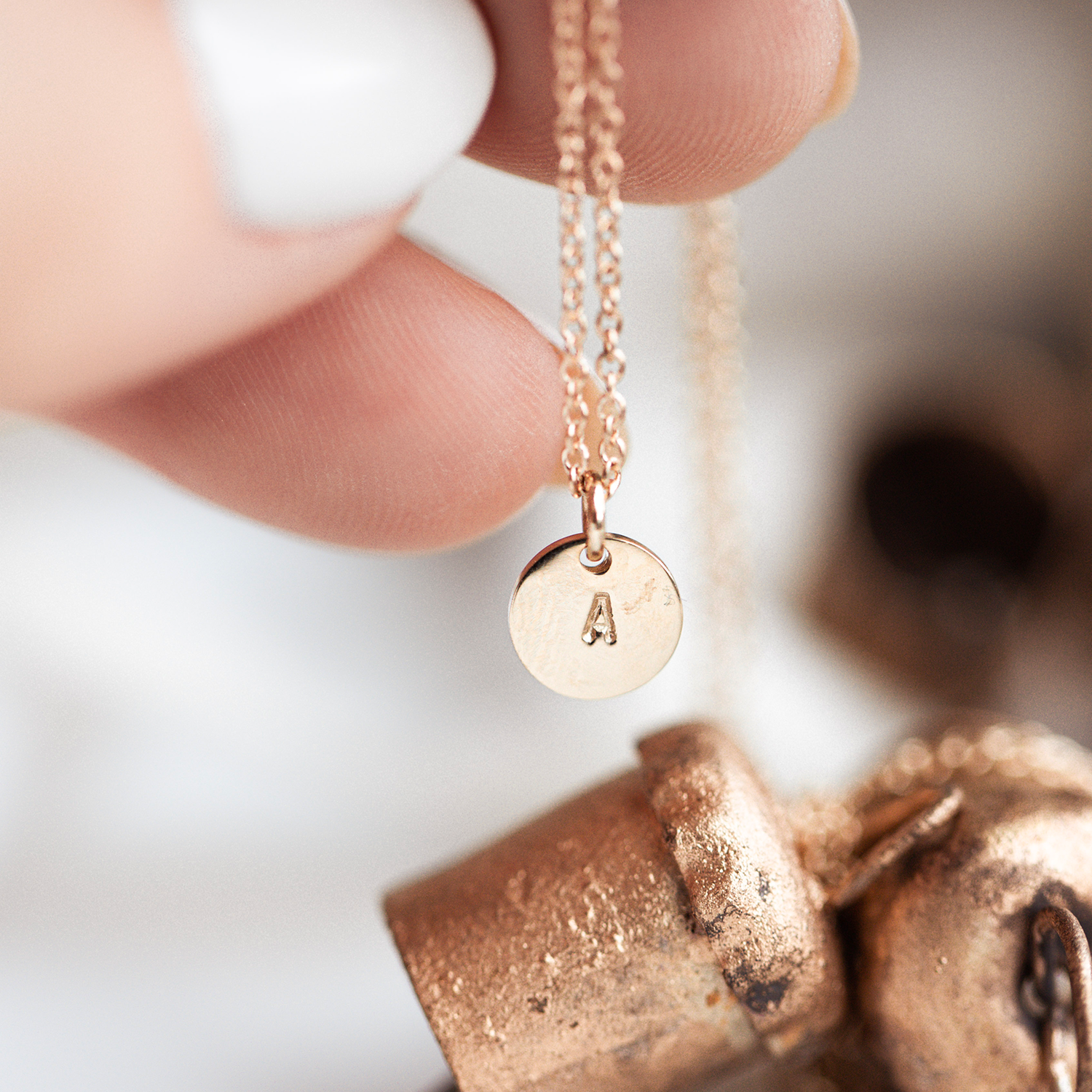 Customize Letter Circle Necklace in Solid Gold 3