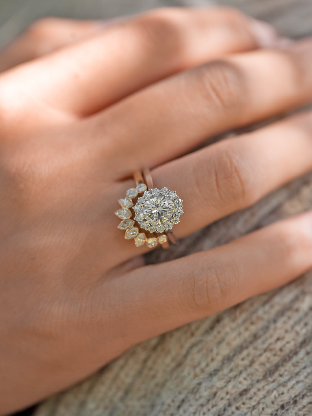 Stunning 1 CT Oval Moissanite Engagement Ring With Halo Design 6