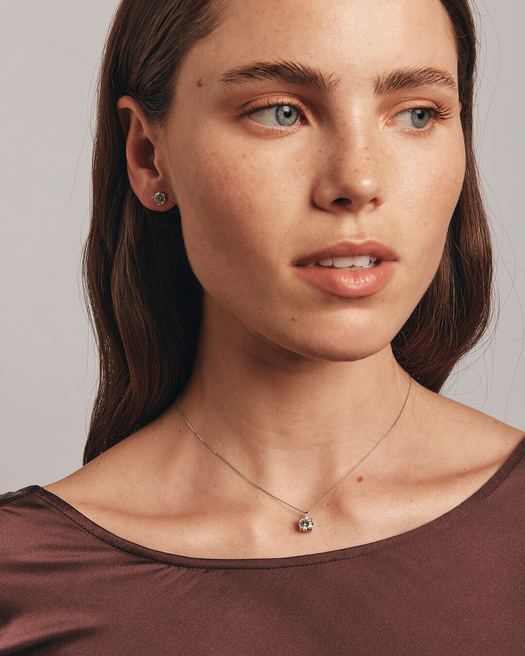 Round Cut Cubic Zirconia in 925 Sterling Silver Necklace 2