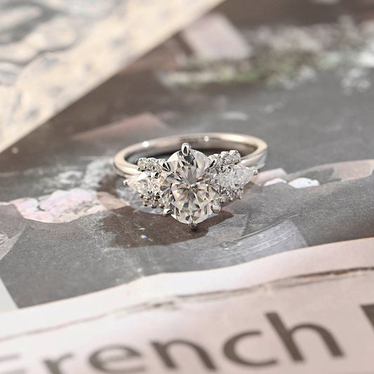 Stunning 2.0 CT Oval Moissanite Engagement Ring with Cluster Design 1