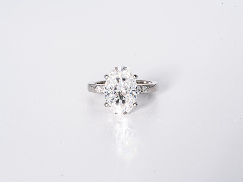 Stunning 3.50 CT Oval Moissanite Engagement Ring with Cluster Design 4