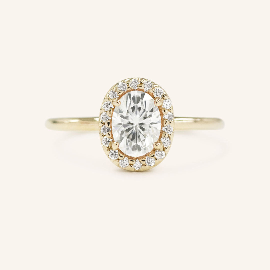 Stunning 0.81 CT Oval Moissanite Engagement Ring With Halo Design 1