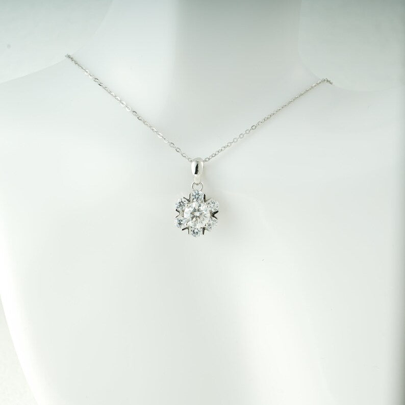 2.0 CT Round Moissanite Diamond Floral Halo  Pendant Necklace in Solid Gold 3