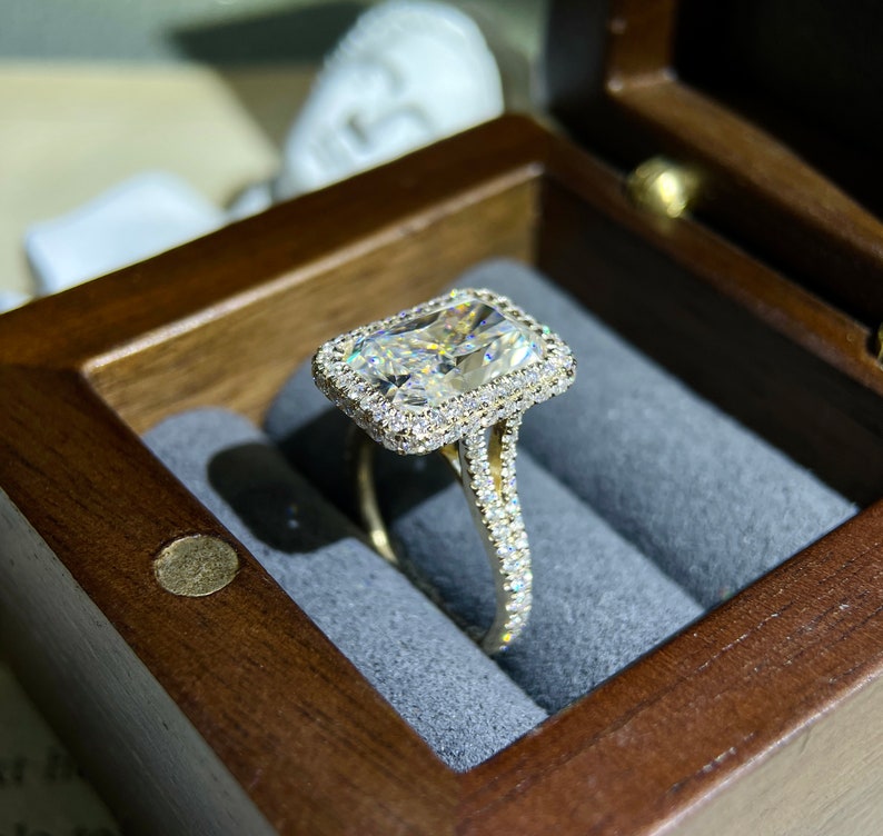 5.0 CT Radiant Shaped Moissanite Engagement Ring With Halo Split Shank Pave Accents 12