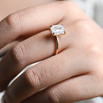 Stunning 1.0 - 2.0 CT Emerald Moissanite Engagement Ring with Solitaire Design 7