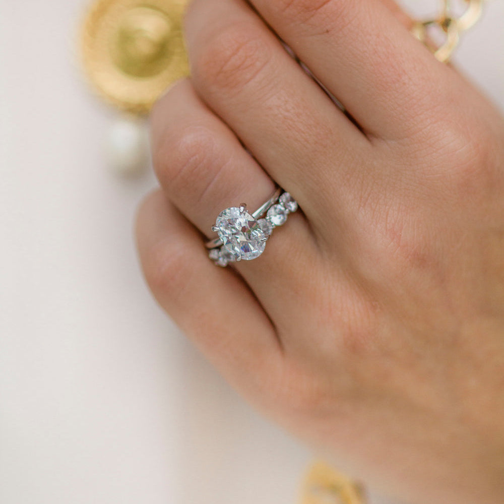 Oval Cut Cubic Zirconia in 925 Sterling Silver Ring 2