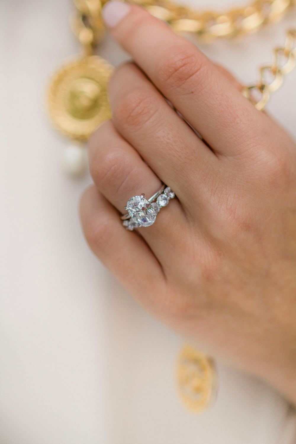 Oval Cut Cubic Zirconia in 925 Sterling Silver Ring 2