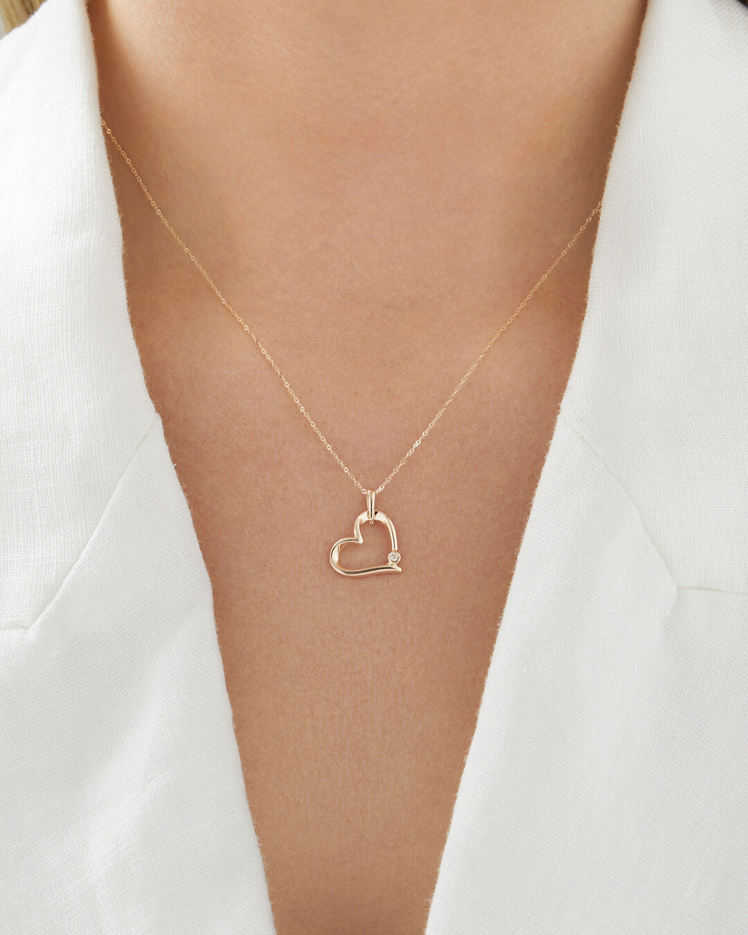 Round Cut Cubic Zirconia in 925 Sterling Silver Necklace 4