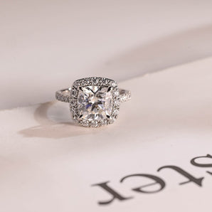 Stunning 1.0 - 2.0 CT Cushion Moissanite Engagement Ring With Pave & Halo Design