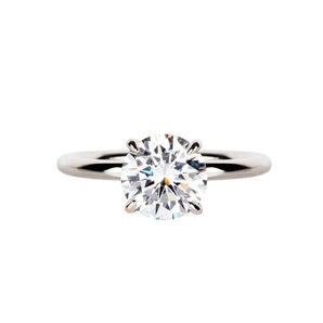 Round Cut Solitaire Style Cubic Zirconia in 925 Sterling Silver Ring