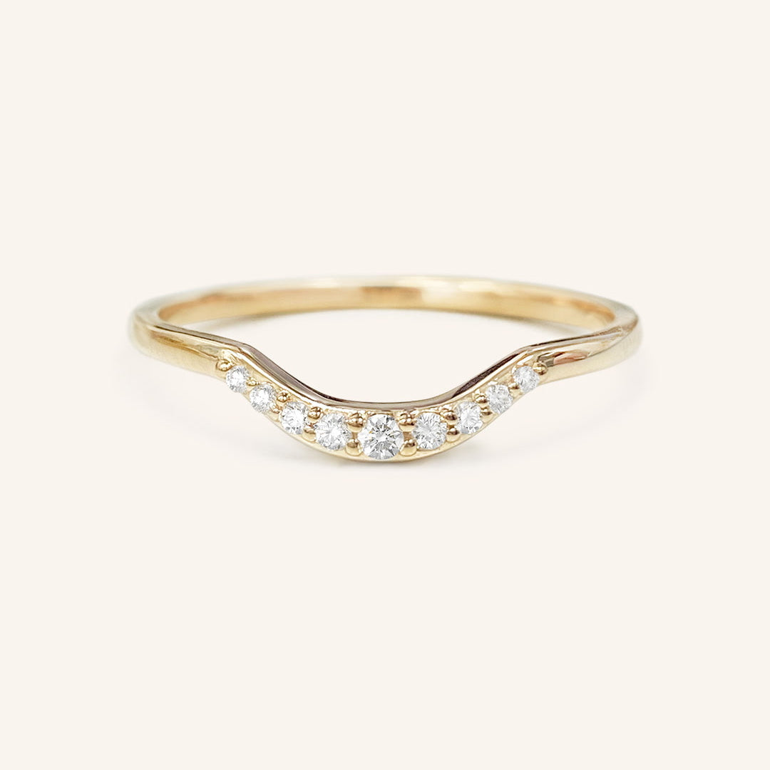 Stunning 0.2 TCW Round Moissanite Stones Curved Wedding Bands 1