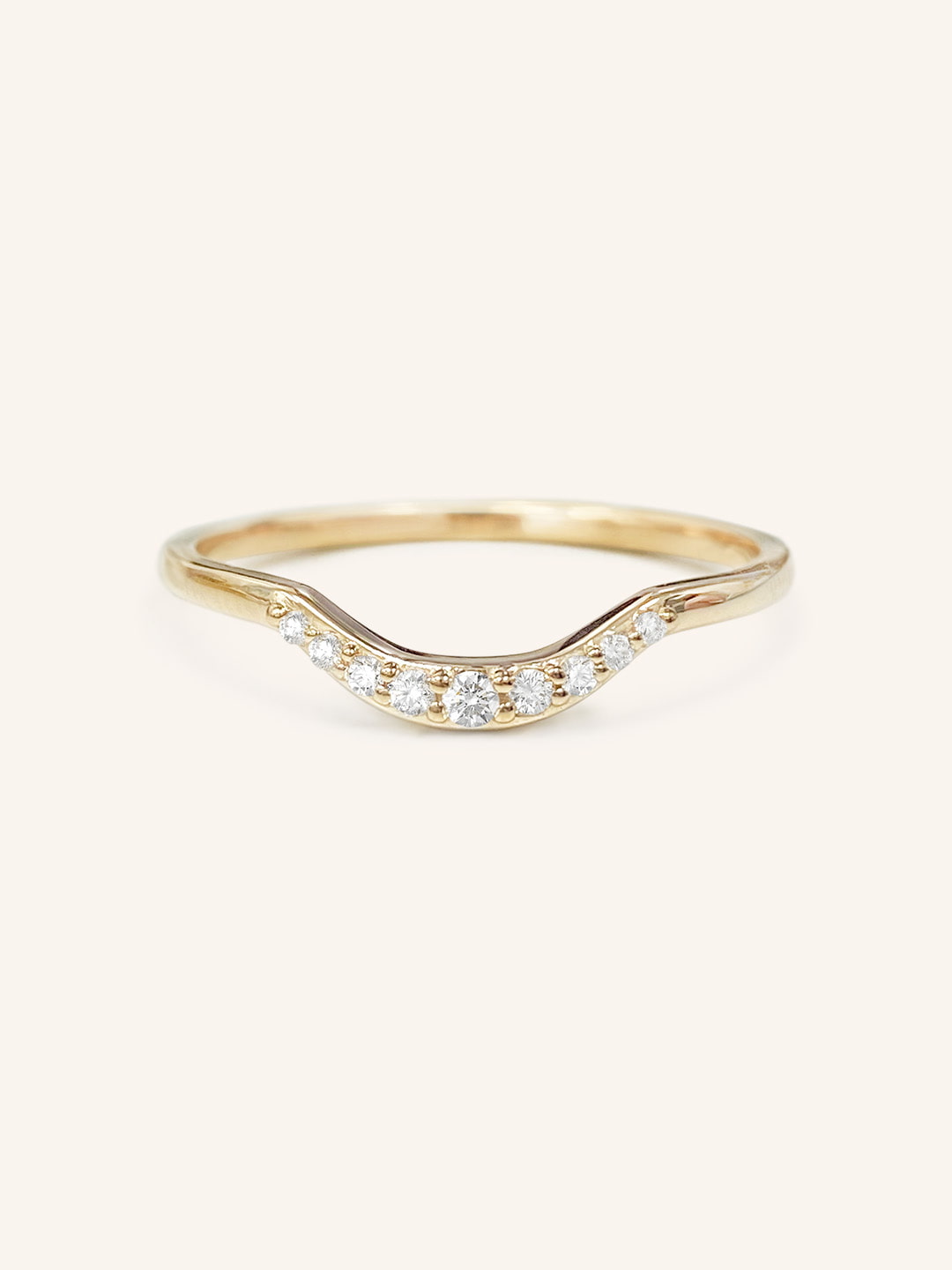 Stunning 0.2 TCW Round Moissanite Stones Curved Wedding Bands 1